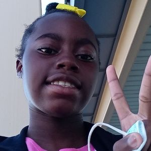 Meet your Posher, Nagenia